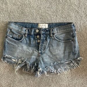 FREEPEOPLE JEAN SHORTS